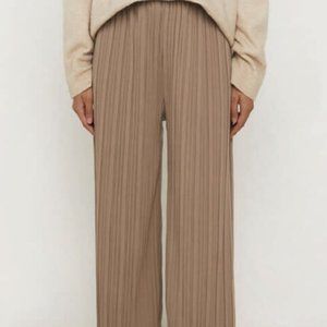 NWT Oak + Fort Pant 3654 in Dark Beige Pleated